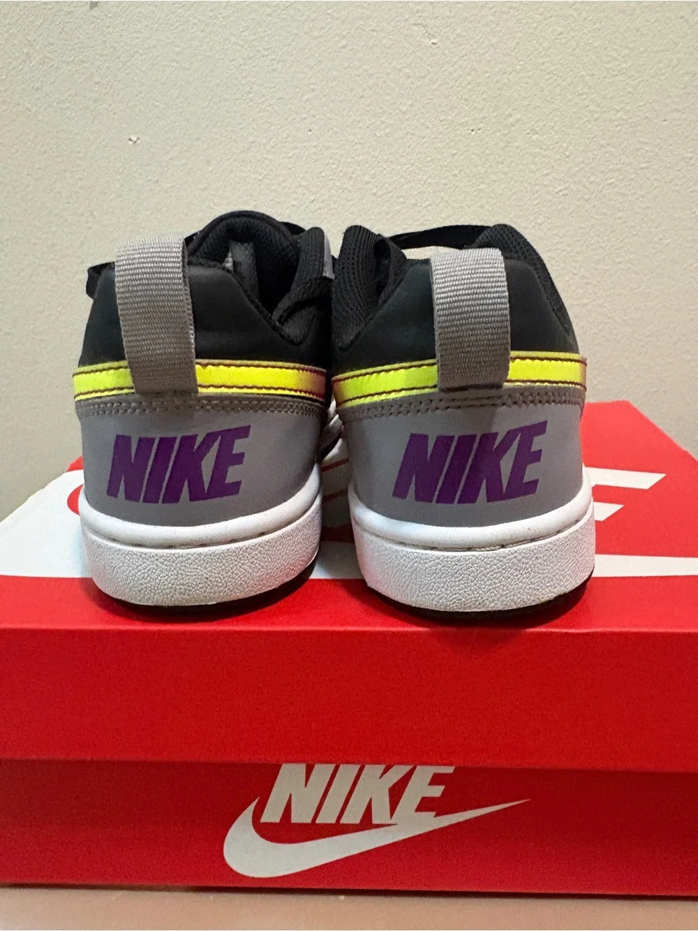 Nike Court Borough Low 3.5Y